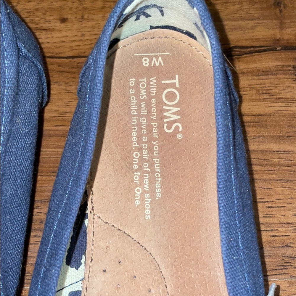 Navy Blue Toms slip ons! - Picture 2 of 5